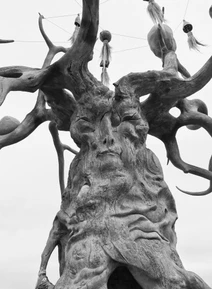 Скульптура «Хранитель Байкала»