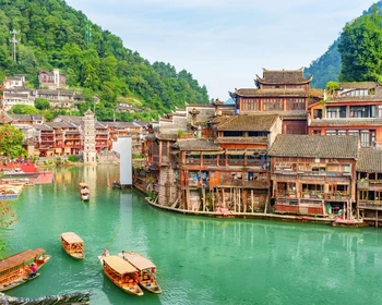 Храм Гуансяо и переезд в Фэнхуан