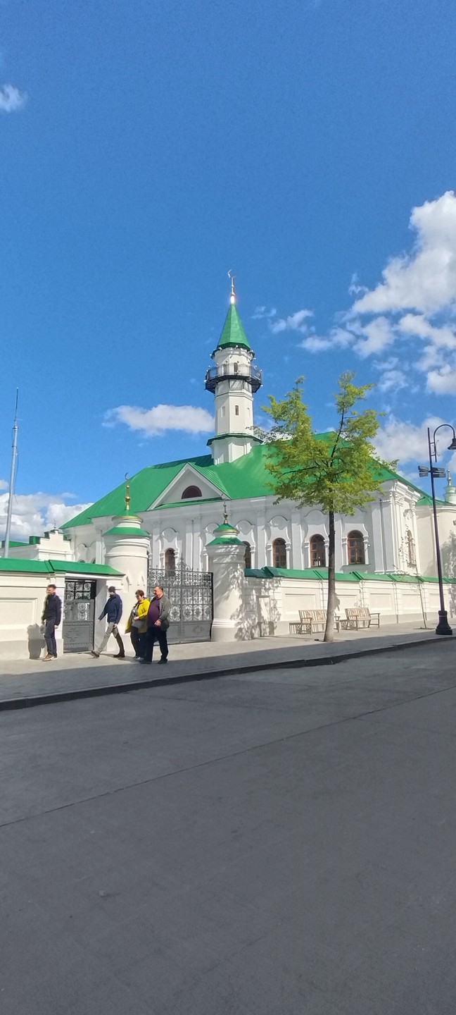 Казань: на автобусе по городу и пешком по кремлю (Юлия)