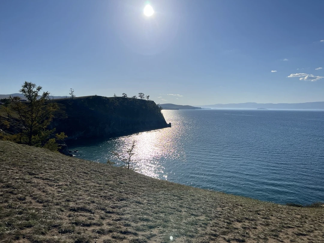 Ездили с Максимом на Ольхон на один день из Иркутска в сентябре. Все очень понравилось, масса