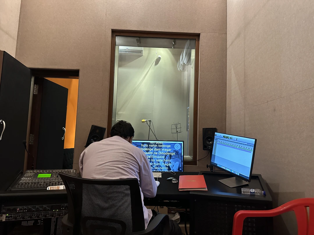 Ну первое хочу отметить, что гид Аниса великолепный оратор, терпеливый;) и знает свое дело. Сейчас по программе