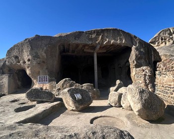 Пещерный город Уплисцихе и переезд в Кутаиси