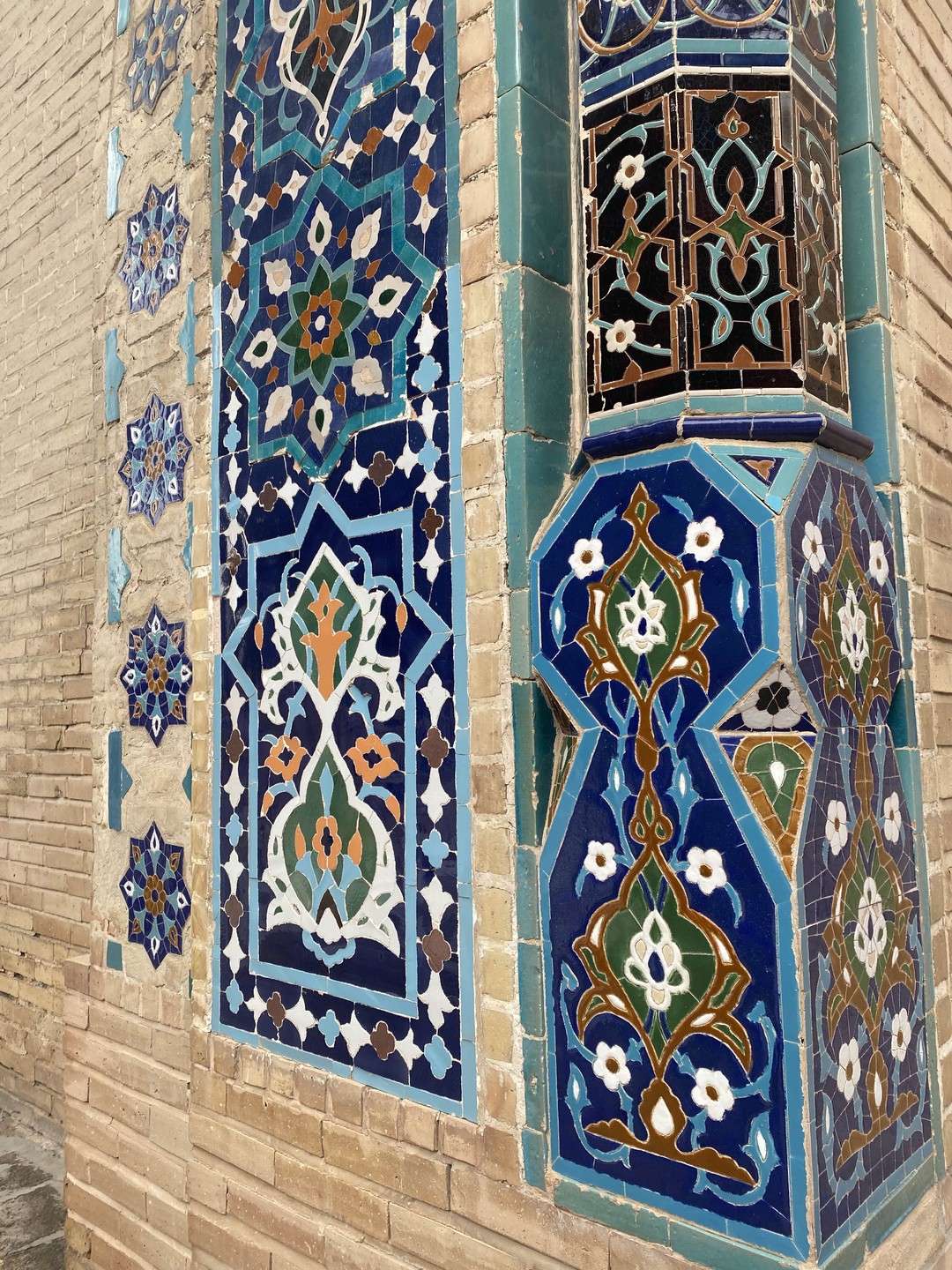 Спасибо за замечательную экскурсию! Отличная экскурсия, мне нравятся именно такие. Индивидуальная экскурсия,все видно, слышно, можно задавать