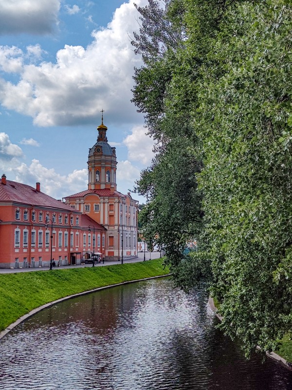 Укрощение строптивой в Петербурге: поединок Человека и Воды