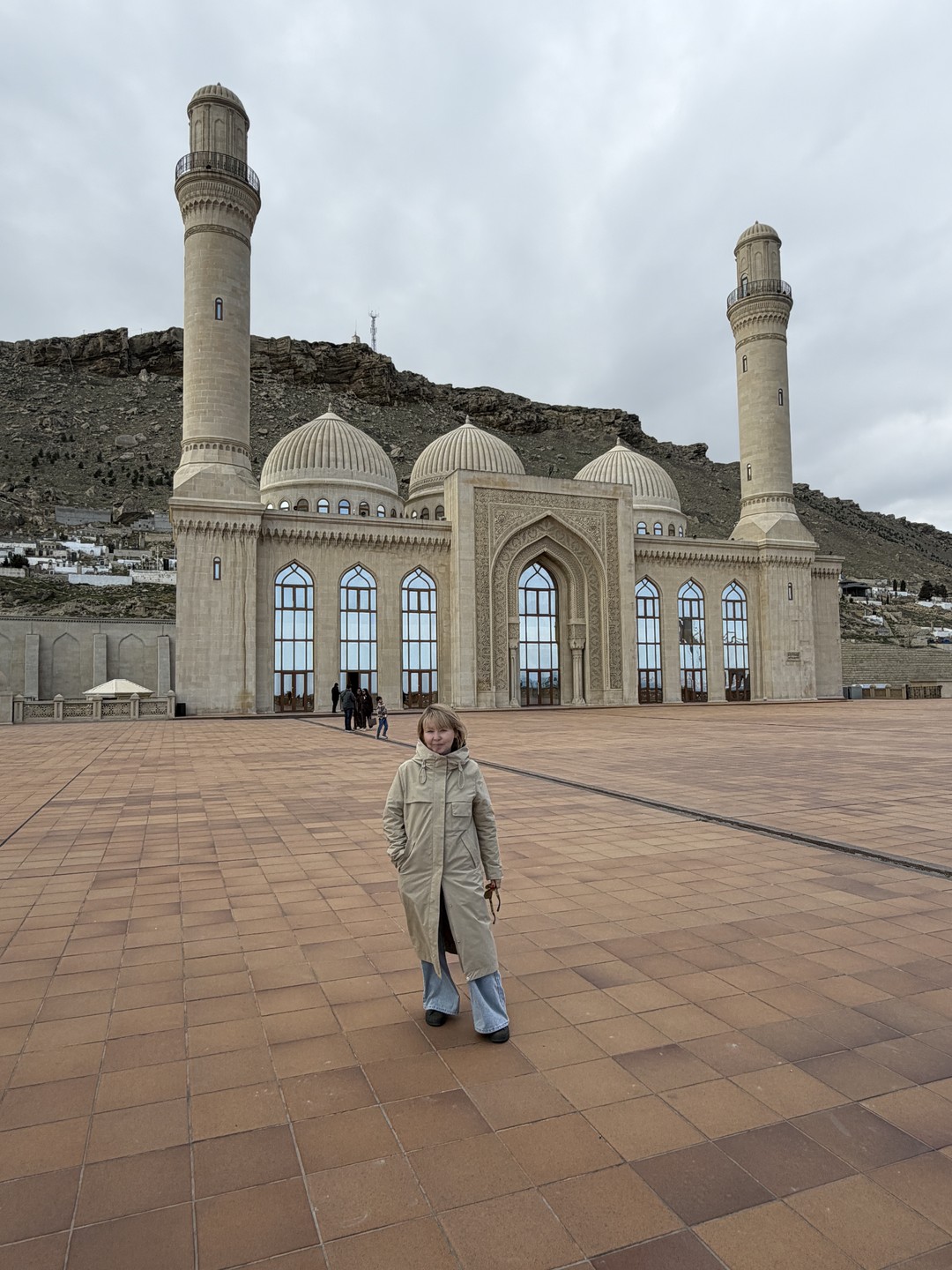 O, это была одна из лучших экскурсий!!! Анар, мои восхищения!!! Ты лучший! Мы столько прошли по