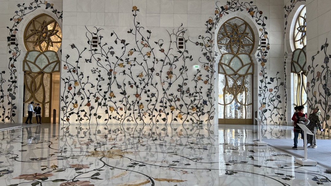 Очень рекомендую эту экскурсию. Мы отлично провели день и многое узнали. Очень хороший гид, много нам