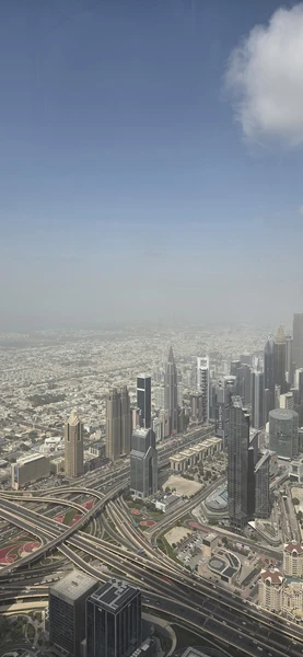 Билеты прислали быстро, всё надёжно, оплата из России рублями онлайн. Сам поход на БуршХалифу выдался тяжелым