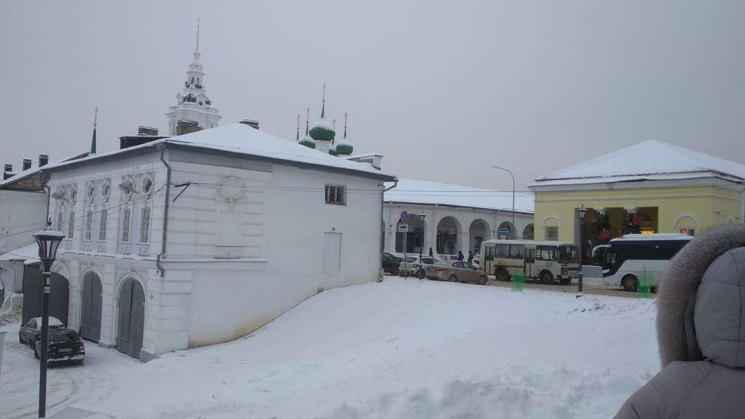 Были на экскурсии с Татьяной 4 января в составе группы из 10 человек. Экскурсия началась с