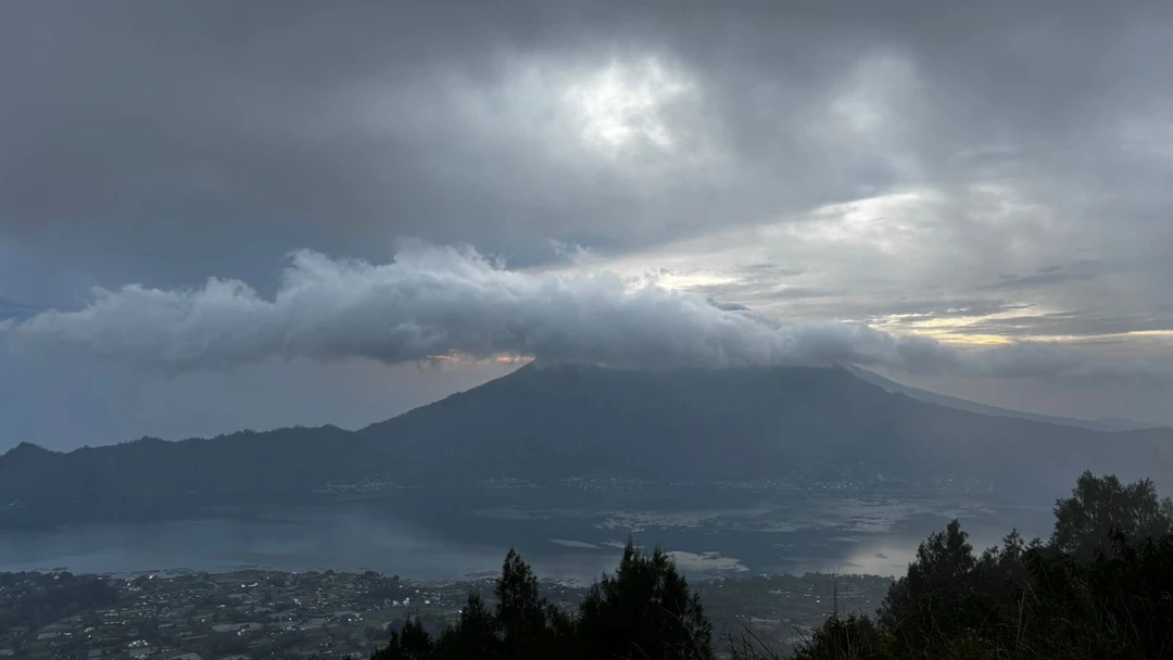 Давно мечтала о восхождение на вулкан и наконец то моя мечта сбылась! Брали индивидуальный тур с