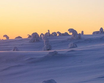 Водопад Киваккакоски и деревня Вартиолампи