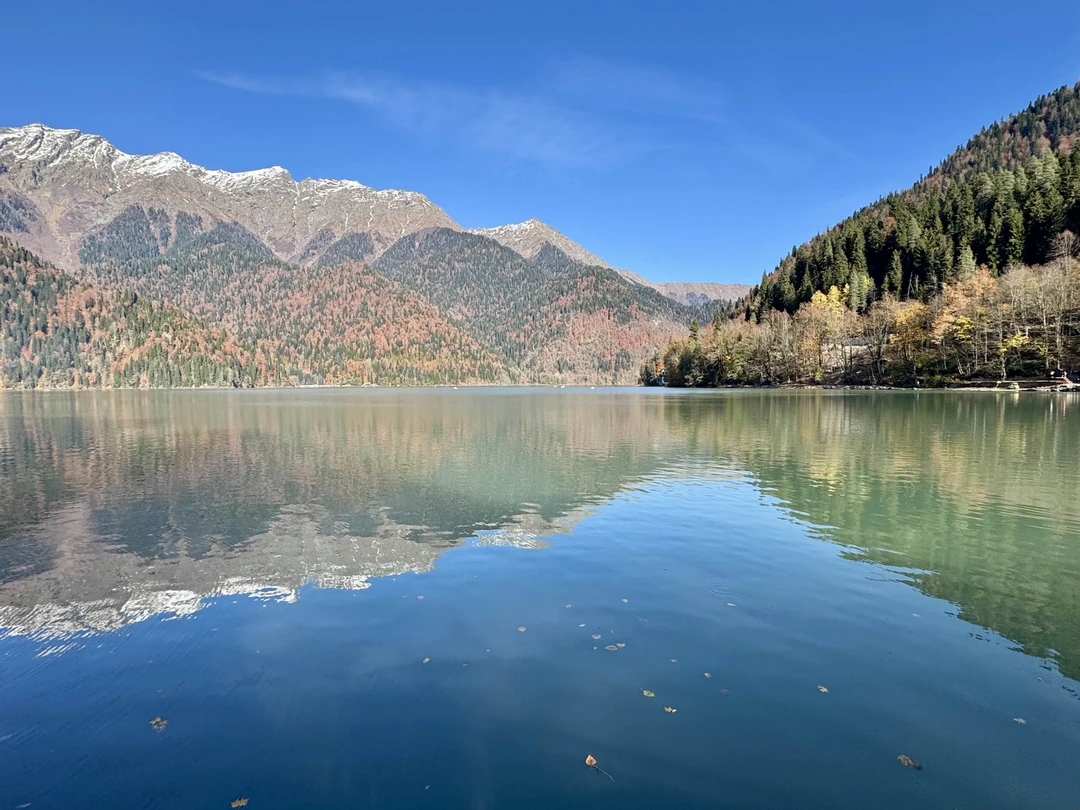 Хотелось бы сказать огромное спасибо Адгуру за великолепную экскурсию по Абхазии. Все было просто идеально, начиная