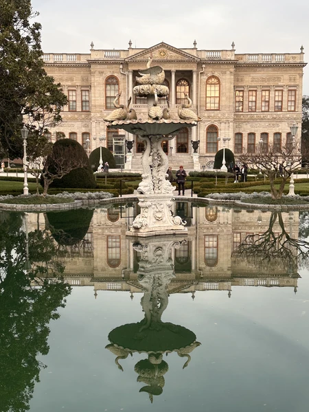 Европейская роскошь Стамбула: дворец Долмабахче и улица Истикляль (Иван)