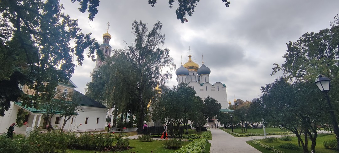 Новодевичий монастырь и Новодевичье кладбище (Анна)