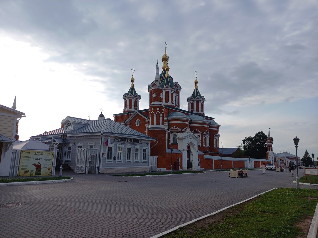 Рекомендую эту экскурсию. Все организовано очень интересно, не утомительно, с заботой о гостях