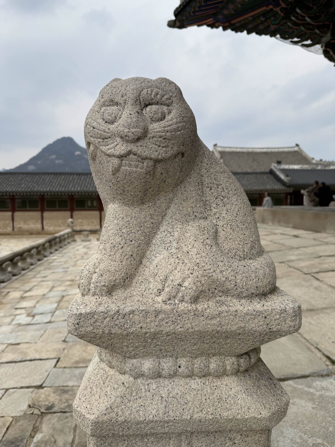 Большое спасибо, Анжела, за прекрасный день в Сеуле! Если времени мало, а хочется увидеть разные грани