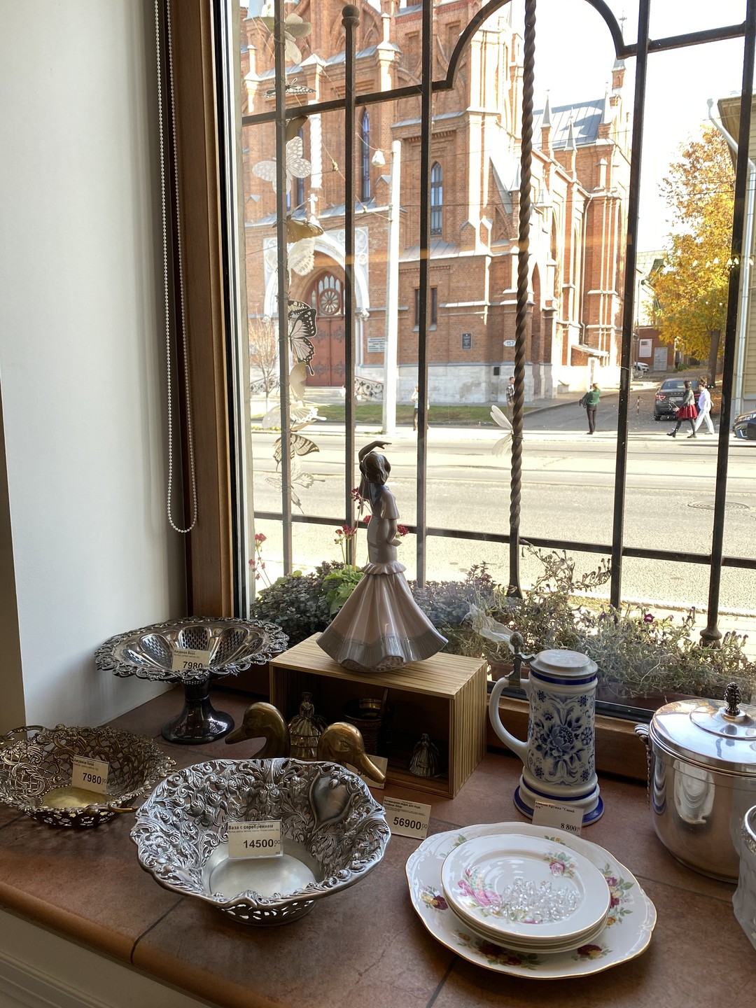 Ольга - просто волшебная! Так всё интересно и глубоко рассказывает! Роскошная энергия и глубочайшие знания! А