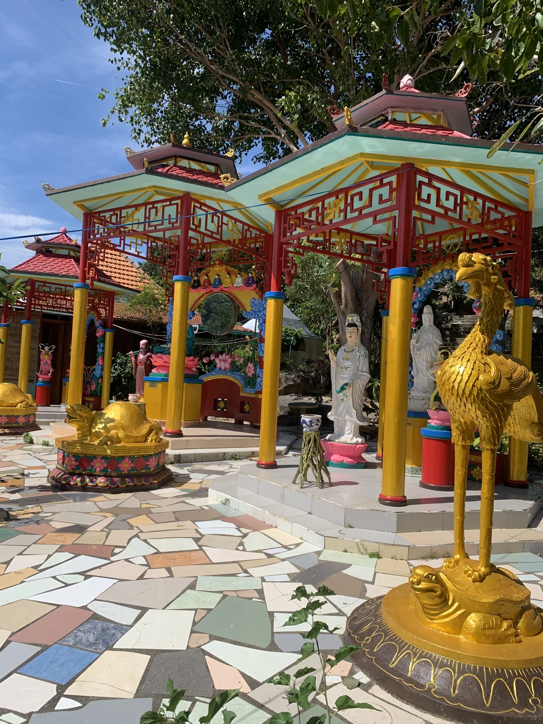 Отличная экскурсия! Огромное спасибо Ксении за прекрасный день. Было невероятно интересно, познавательно и очень душевно. Вы