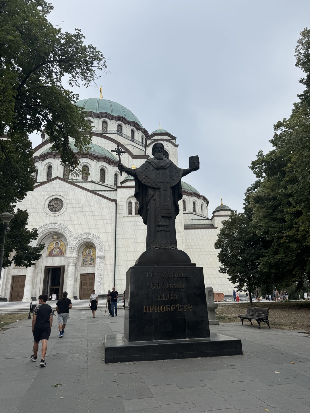 Нам всё очень понравилось! Елена отлично знает историю, город, страну и легко общается на любую тему