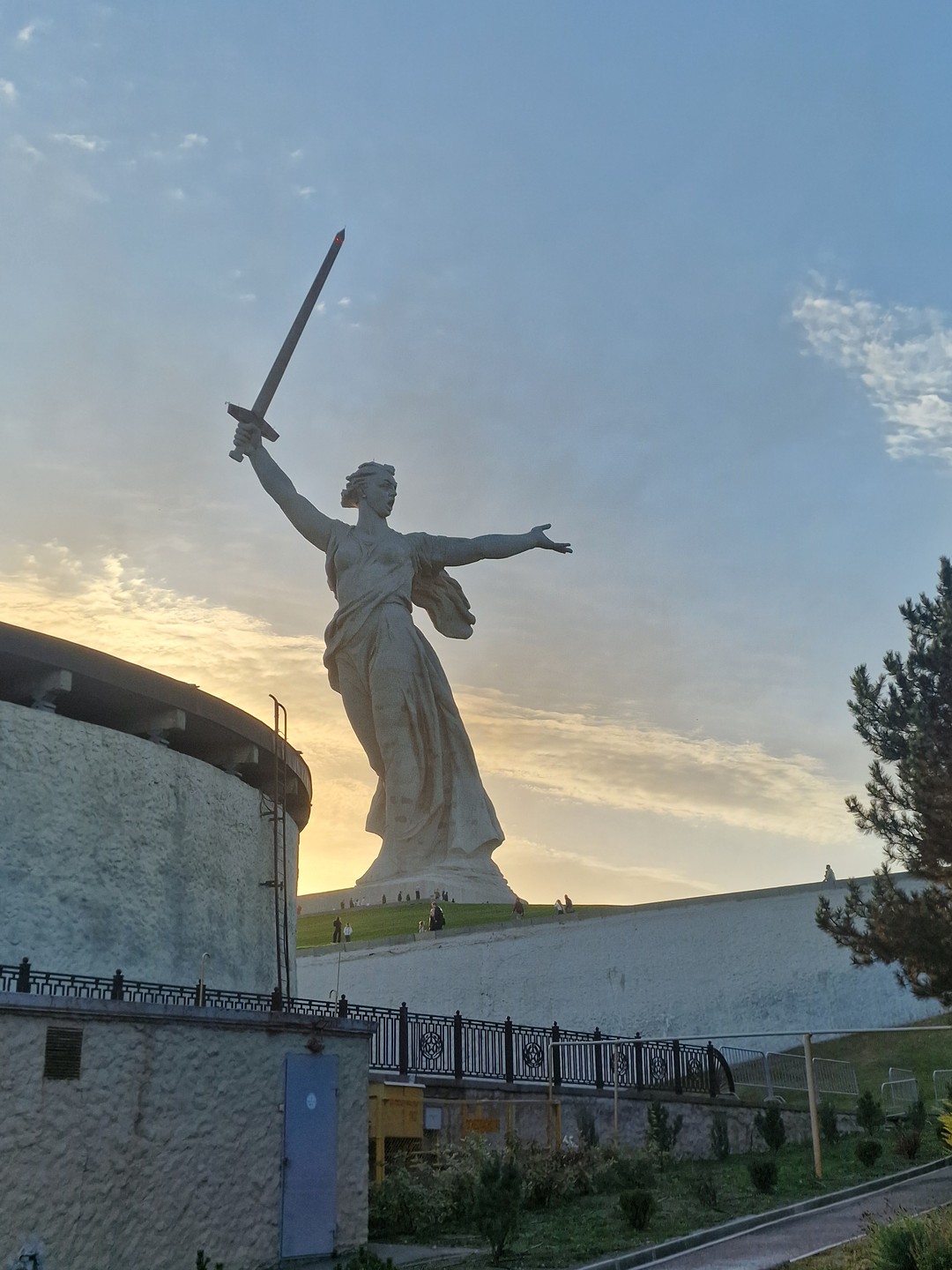 09.10.25 посетили экскурсию "Волгоград за 5 часов". Были сомнения по поводу длительности, но 5 часов пролетели