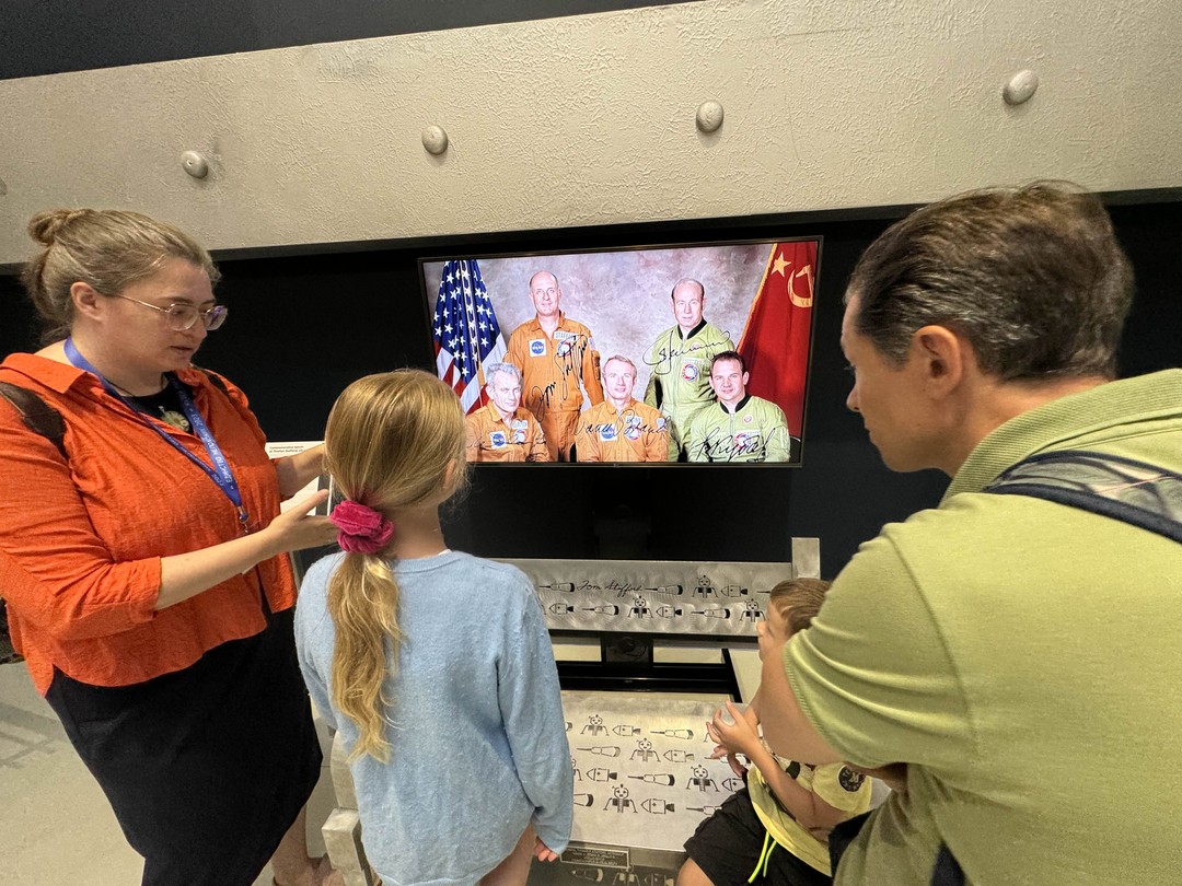 Одна из лучших детских экскурсий! Огромное спасибо экскурсоводу Кире!