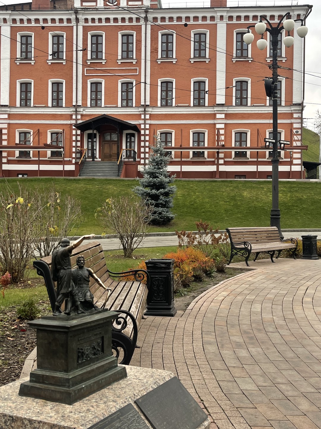 Спасибо Ольге за максимально наполненную экскурсию! Комфортную, не спешную и интересную 🤗 Экскурсия в ноябре на автомобиле это очень удобно!