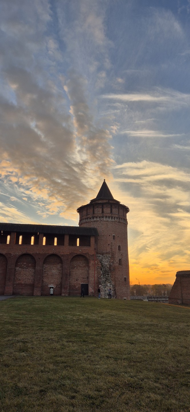 Коломенский Посад: купеческая патриархальность и стрит-арт (Юлия)