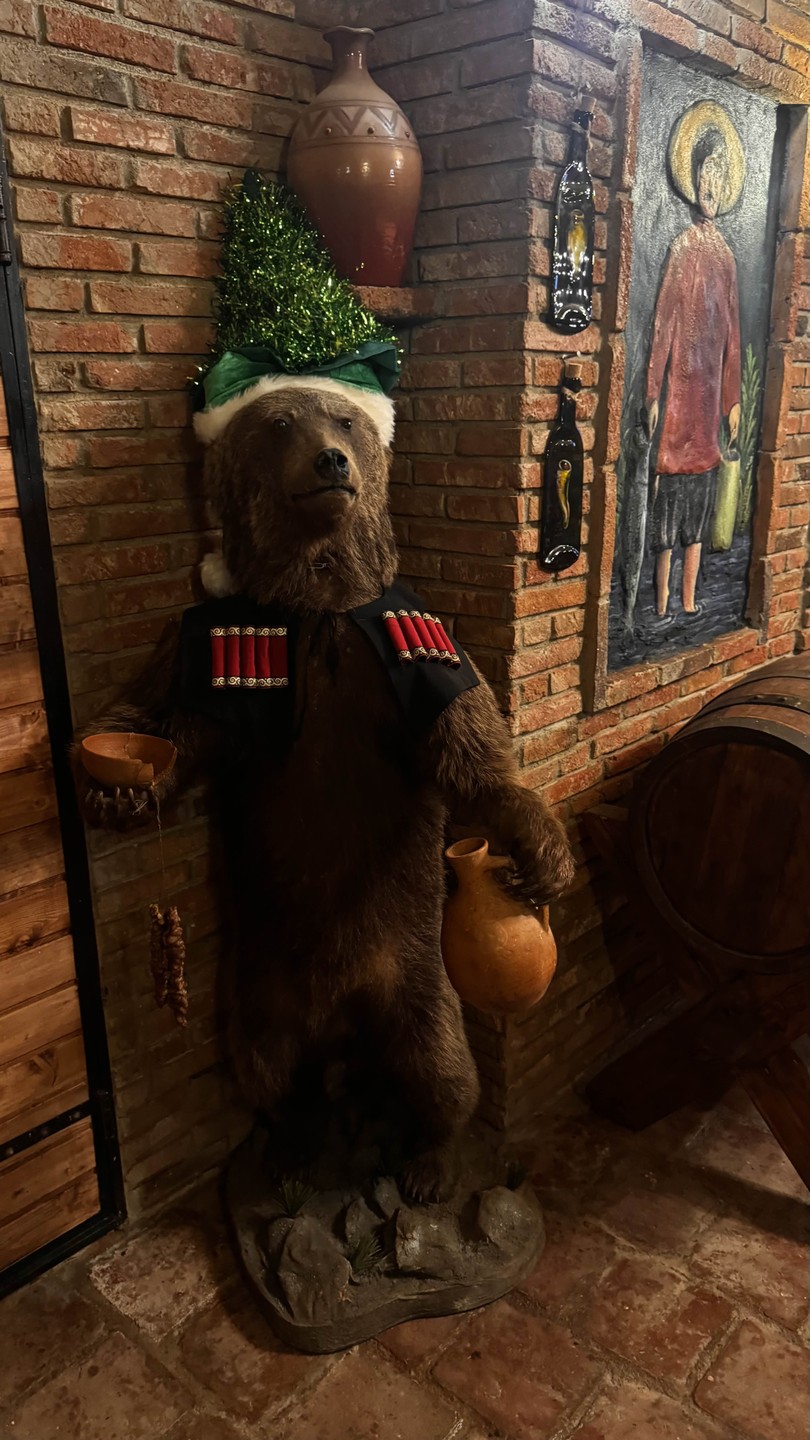 С огромным удовольствием делюсь впечатлениями от мастер-класса грузинского застолья! Это было невероятно душевно, тепло и по-настоящему