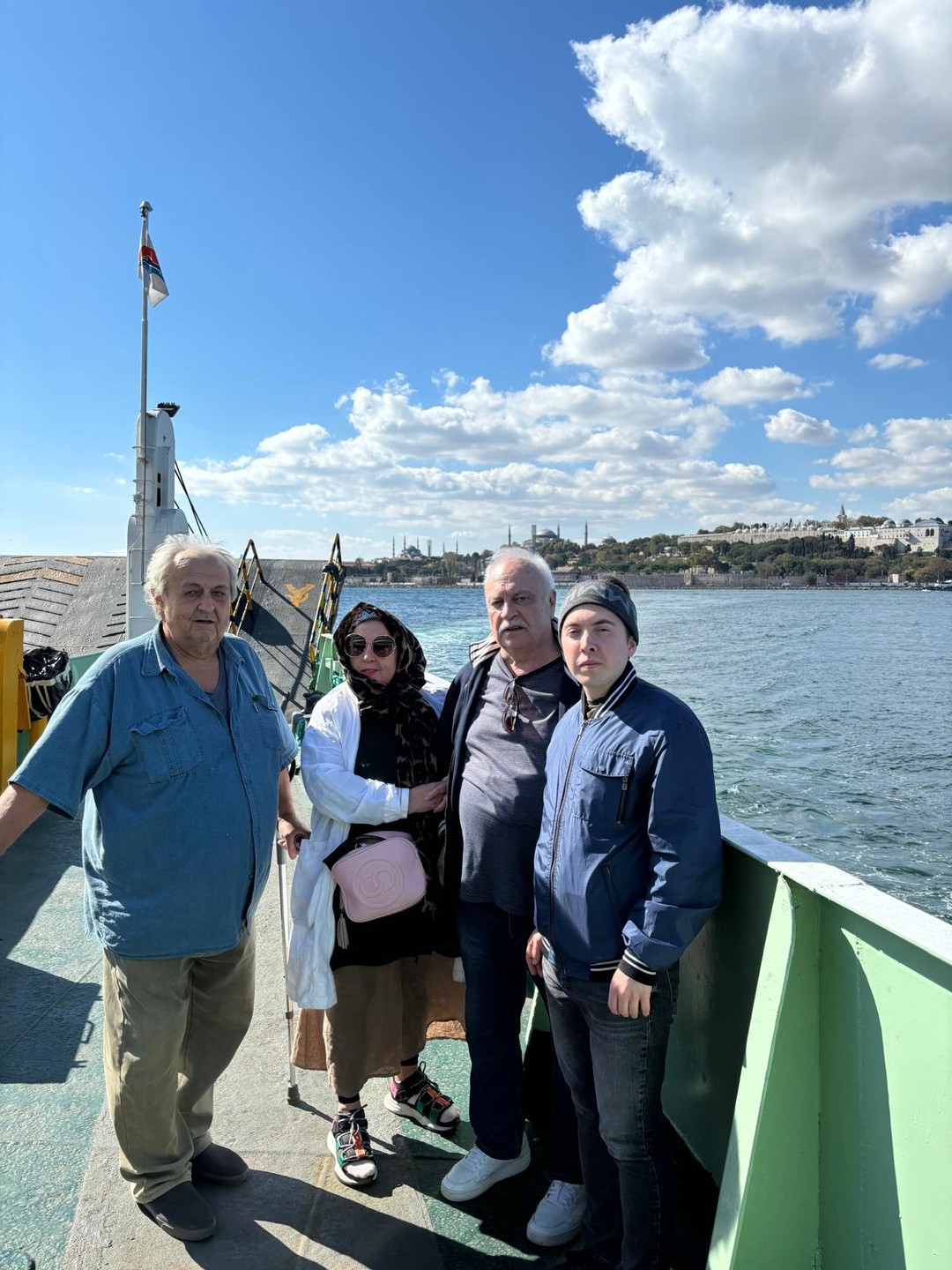 Были на экскурсии с гидом Лиля. Новое место, незнакомый человек - всегда волнительно, нет уверенности в