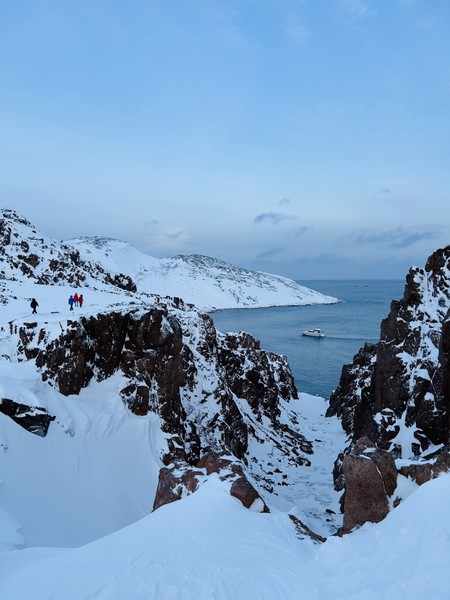 Большое спасибо организаторам экскурсии и особенно нашему гиду Александру! Встреча была назначена на 7 утра, и