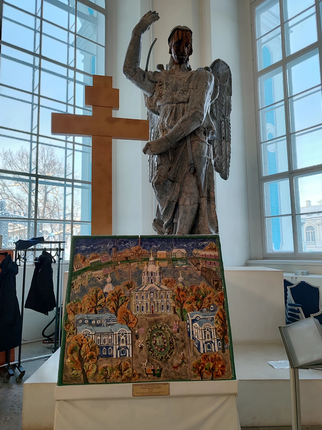 Александра — гид от бога и просто замечательная,приятная девушка! Экскурсия по мистическим местам Питербурга прошла на