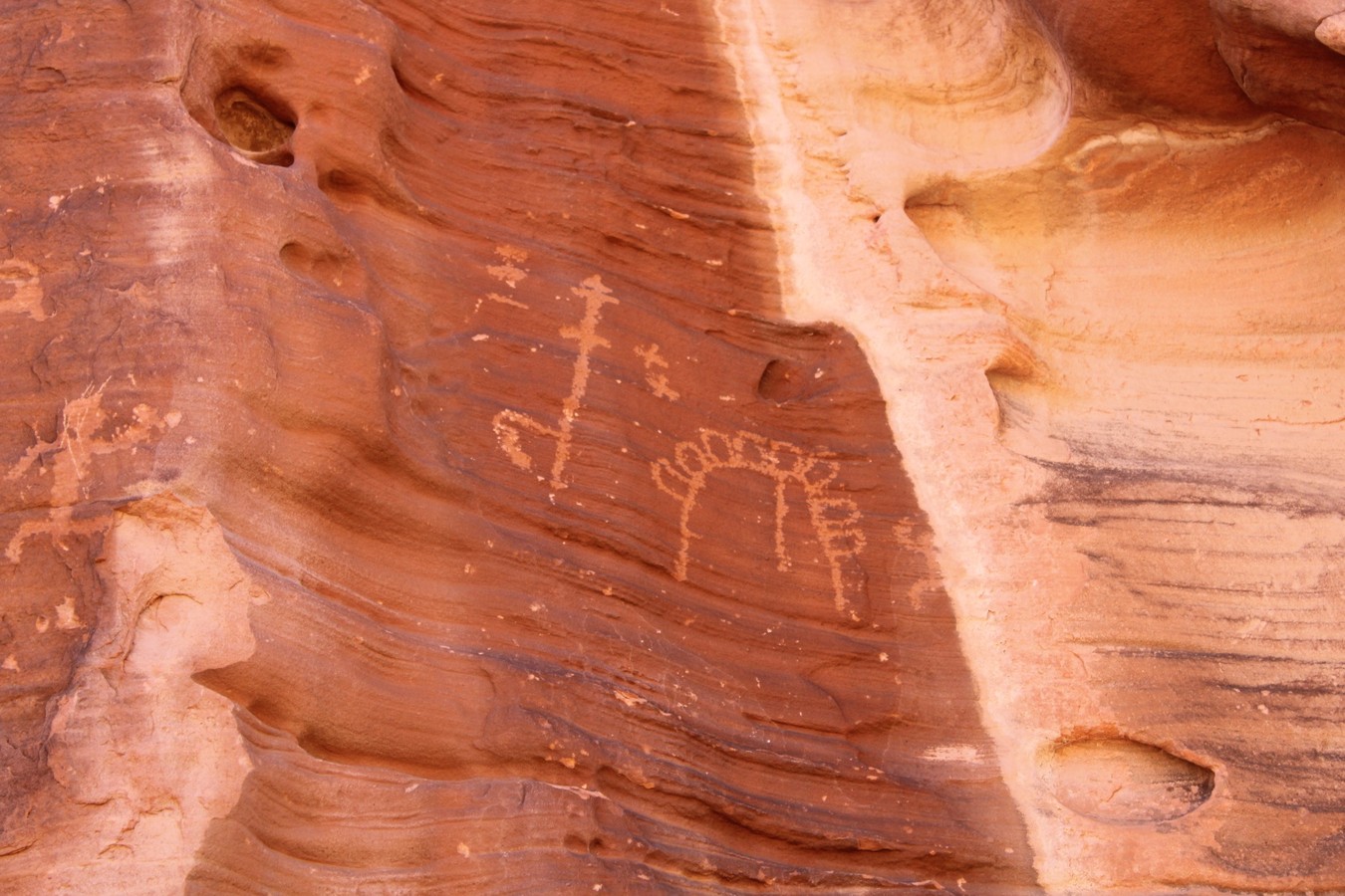 Фантастическая Долина Огня: поездка из Лас-Вегаса