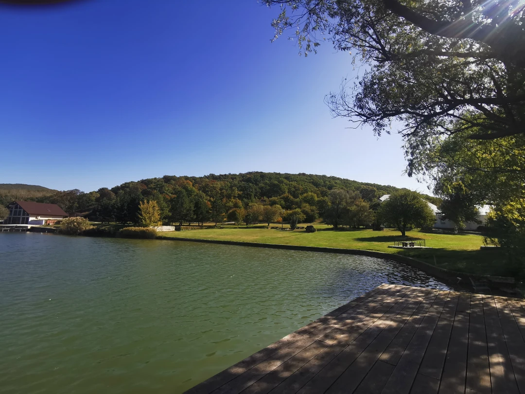 Замечательный тур с видом на море, винный тур, экскурсия по армянской церкви, тур по Новороссийску и