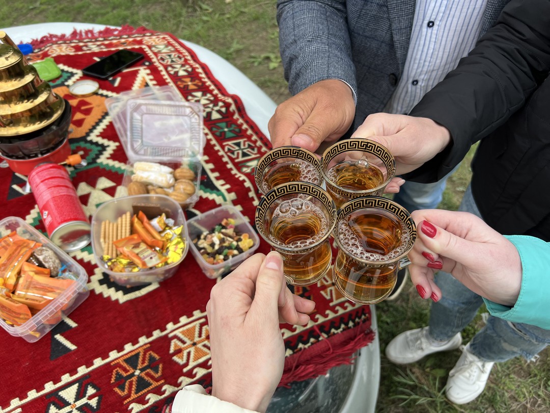 Как нам повезло с Михаилом!!!! Как говорят: душа компании! Экскурсия прошла весело и насыщенно. Мы по
