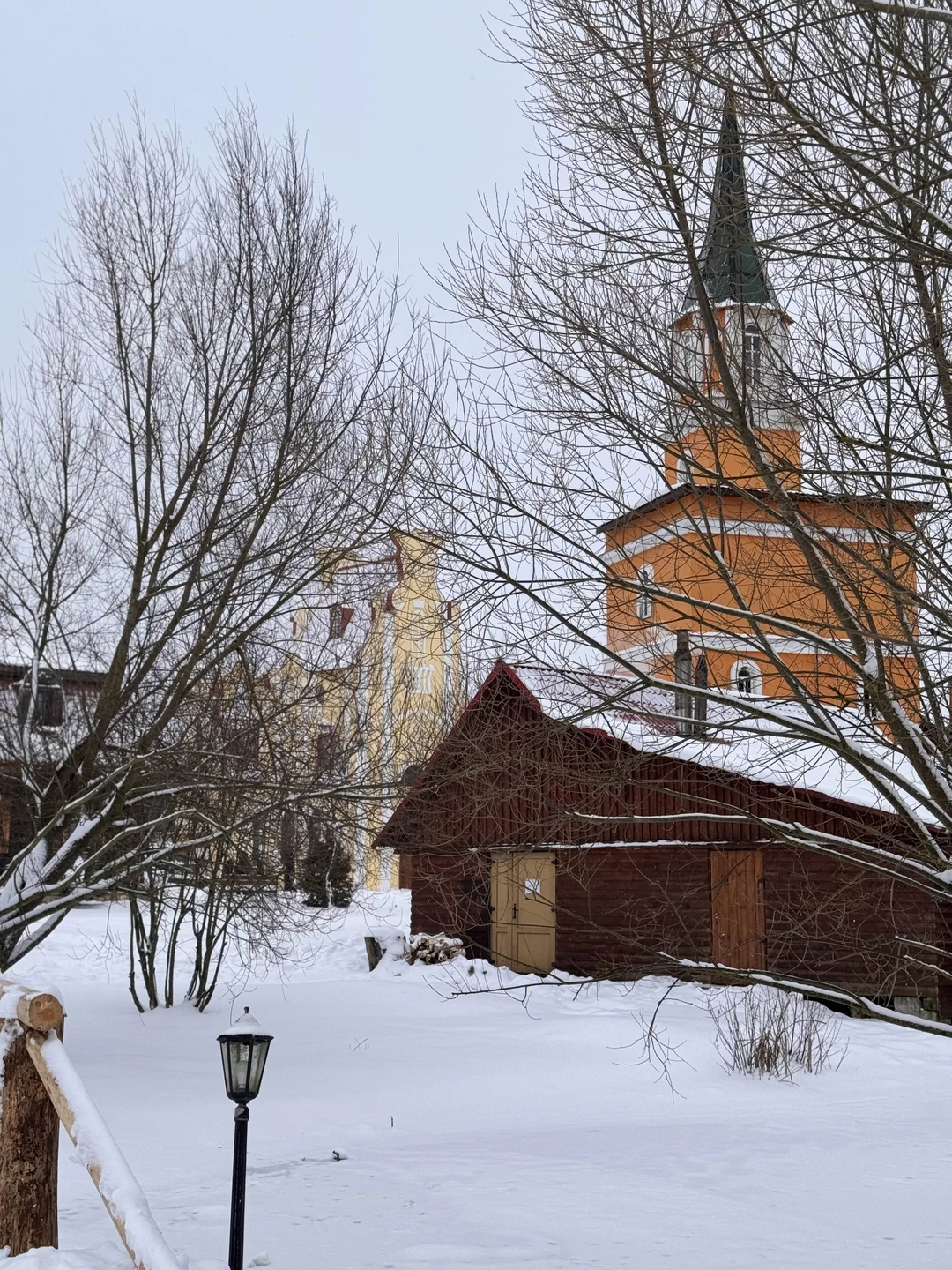 Мне очень понравилась эта экскурсия. Как будто попадаешь в прошлое, где оживают персонажи из сказок и
