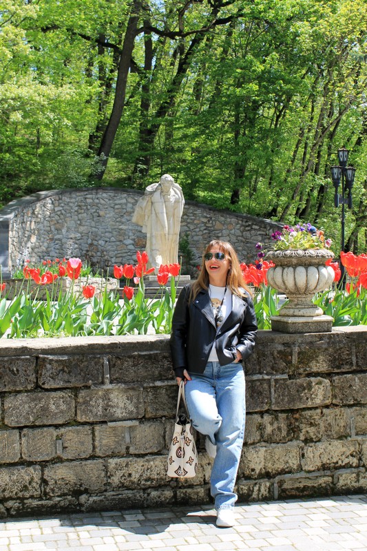 Индивидуальная перезагрузка на водах Кавказа: термы, сауны и прогулки по курортам