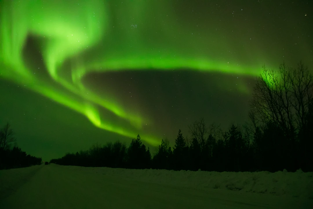 Северное сияние: на поиски солнечного ветра (Борис)
