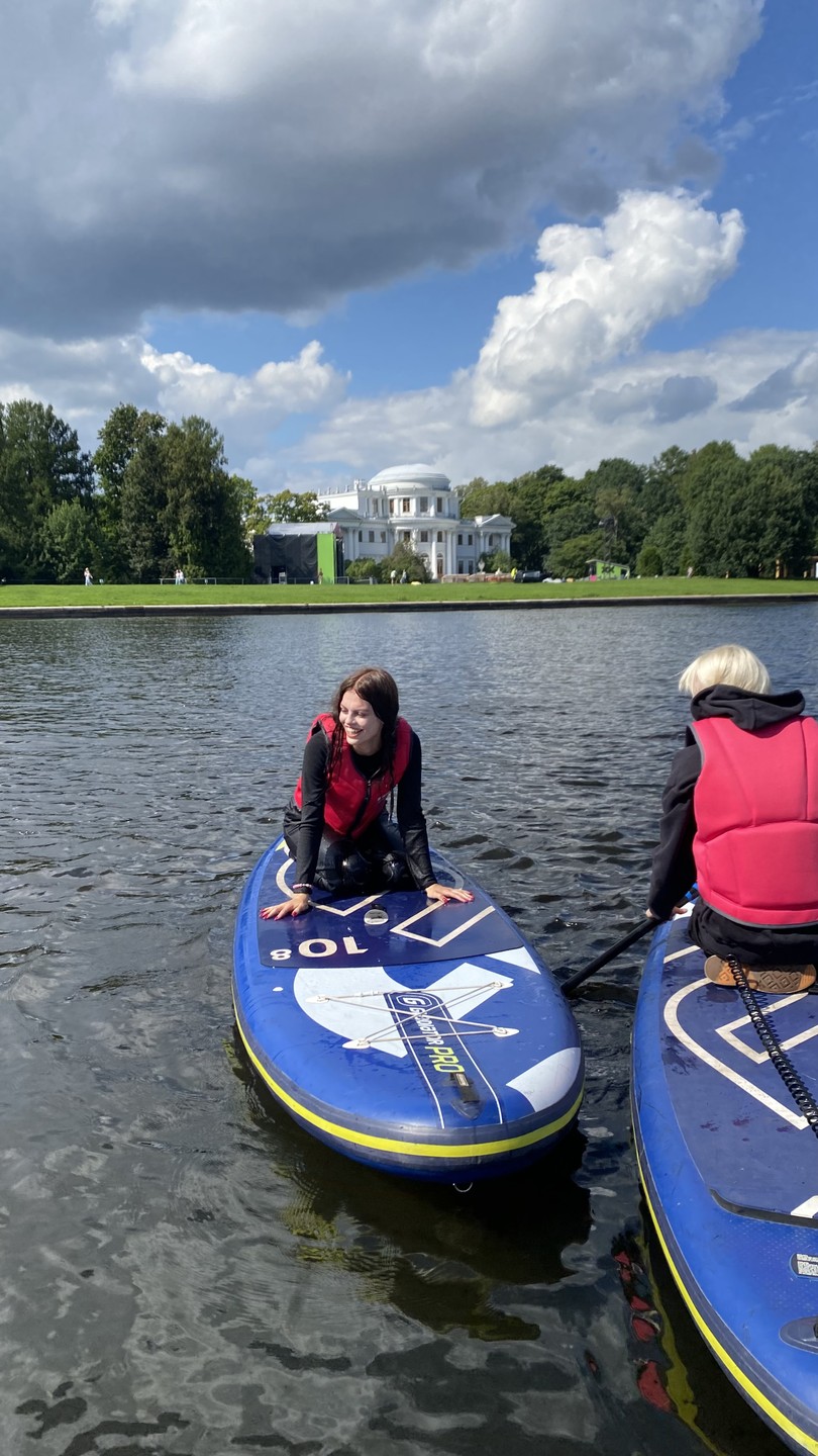 Спасибо за прогулку на сапах. Удивил своих подруг из Беларуси, они в восторге.
