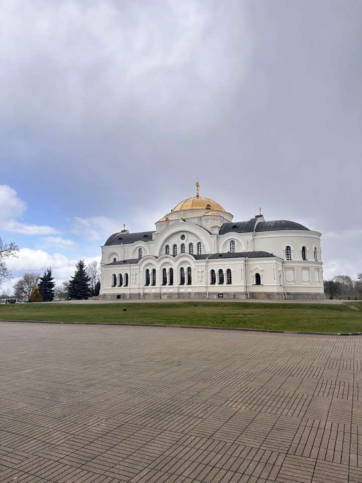 Хотим выразить огромную благодарность экскурсоводу Инне! Это был замечательный день в Бресте! Благодаря Инне мы обязательно