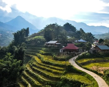 Переезд в Халонг, круиз на корабле