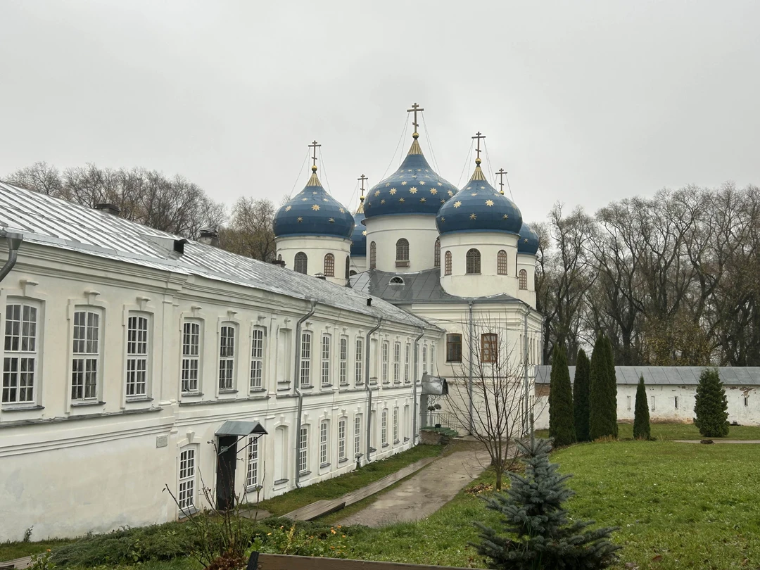 Были на экскурсии в Витославлице и Юрьев монастыре, очень интересно и увлекательно экскурсию вела гид Ирина