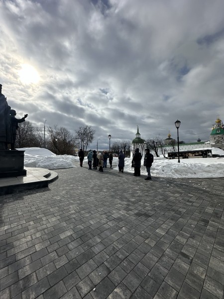 Пешком по улочкам Сергиева Посада (Роман)