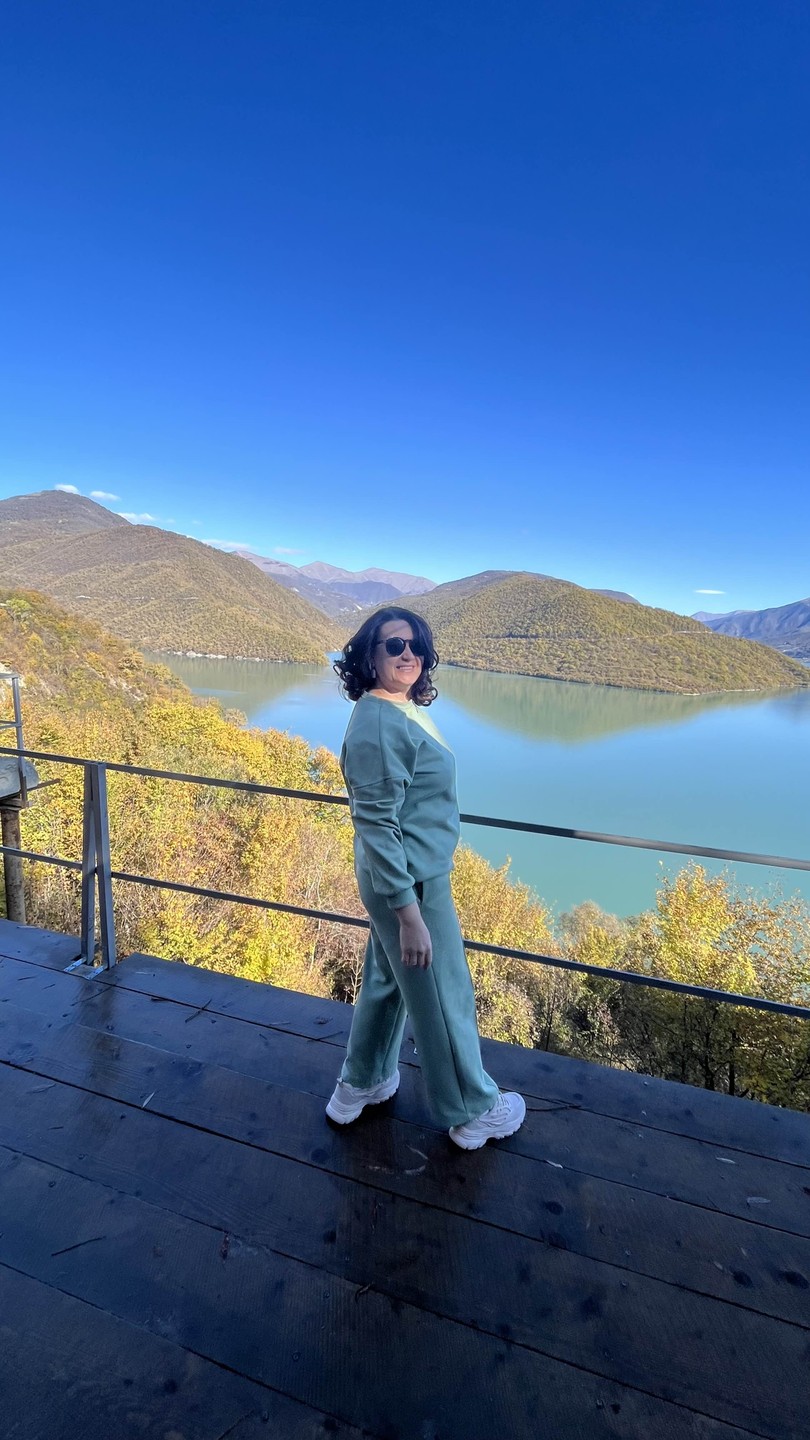 Мы были первый раз в Грузии🇬🇪и конечно,захотелось больше узнать о культуре,посмотреть красоты здешних гор,мы поехали в