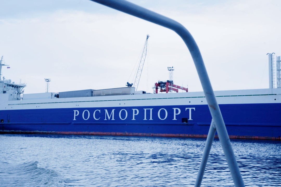 По акватории Балтийска - на скоростном катере (Екатерина)