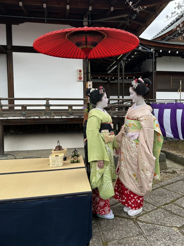 Мир гэйко и майко: музей кимоно и прогулка по Гиону