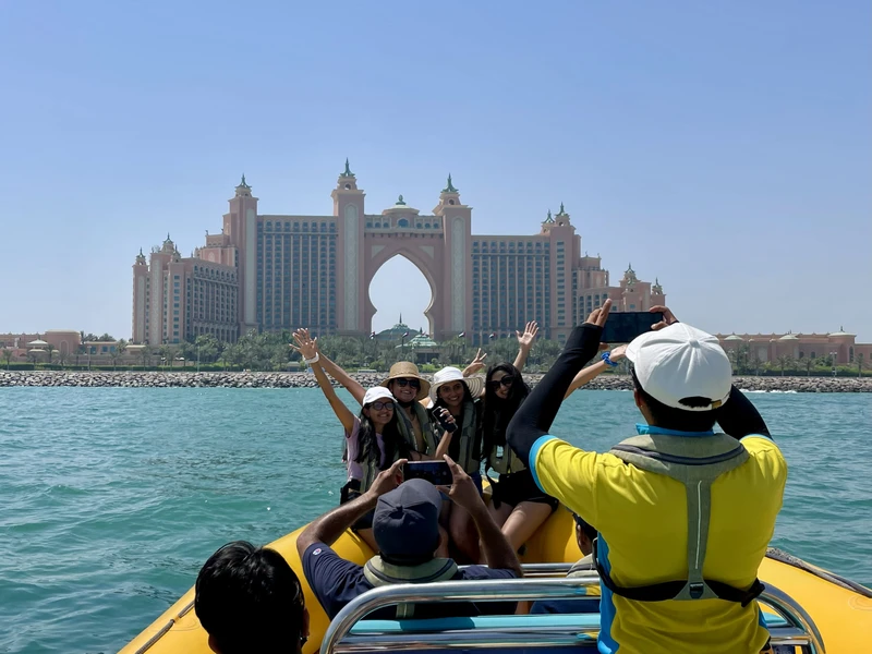 Скоростной драйв в Дубае