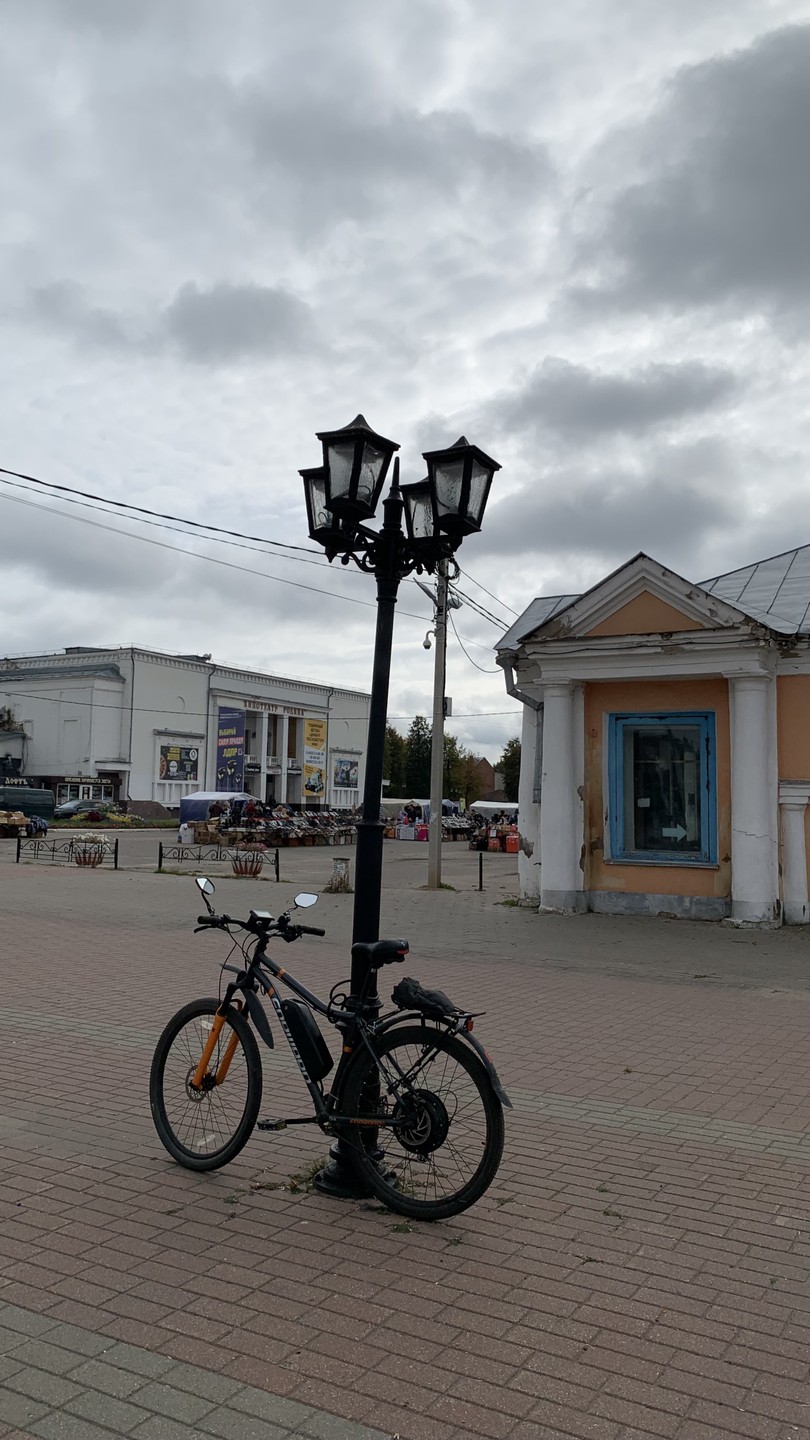 Владимир влюбил нас в Шую. Накануне мы очень расстроились от увиденного, вернувшись в город, спустя 50