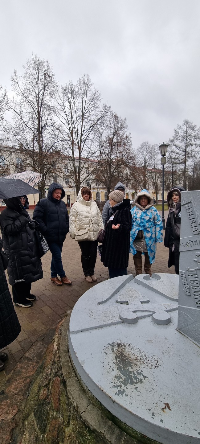 С Полоцком познакомила нас Людмила Алексеевна - человек энциклопедических знаний, настоящий профессионал, великолепный рассказчик! Мы не