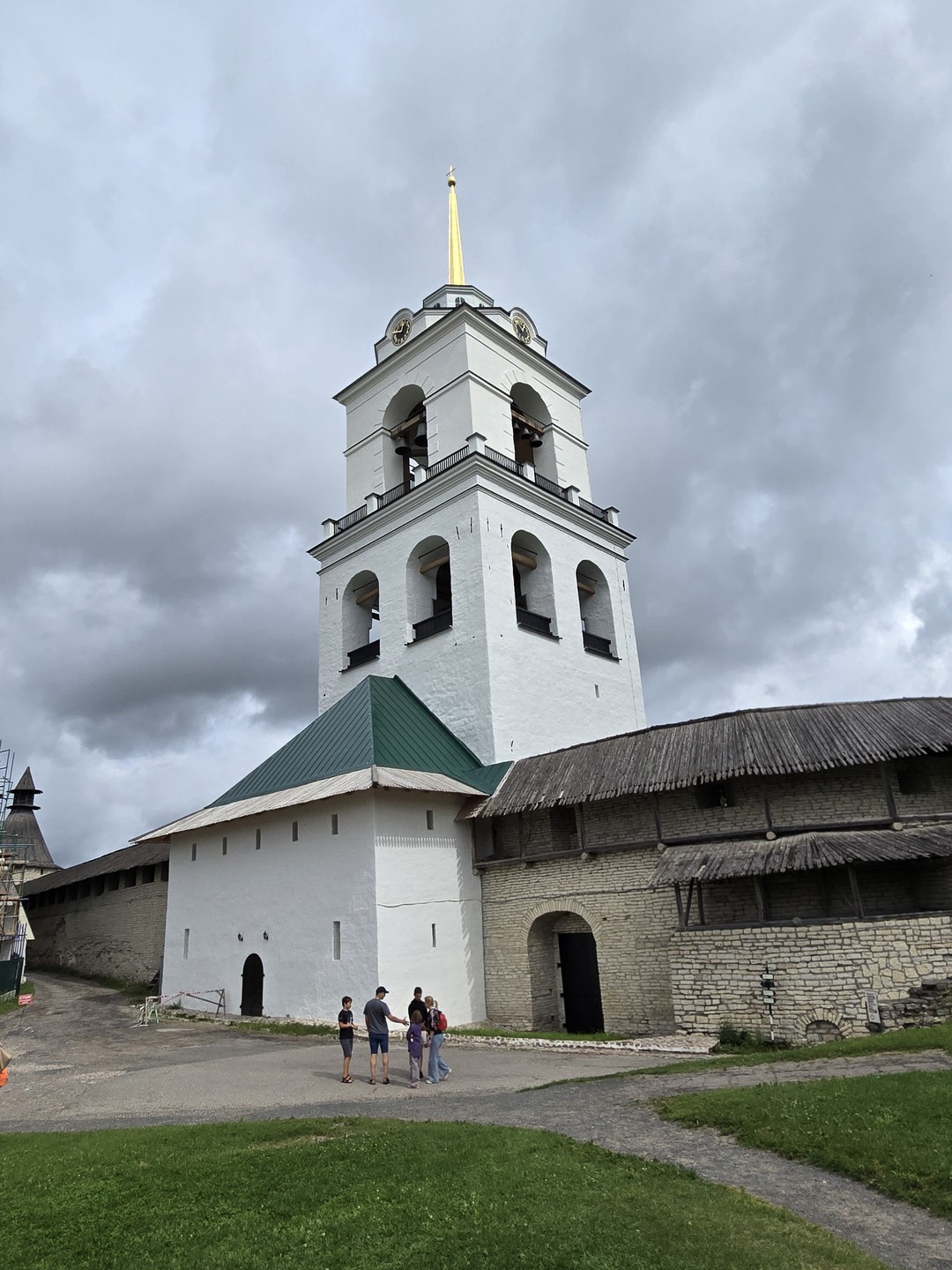Прекрасный гид, интересный и остроумный рассказчик. Экскурсия очень понравилась