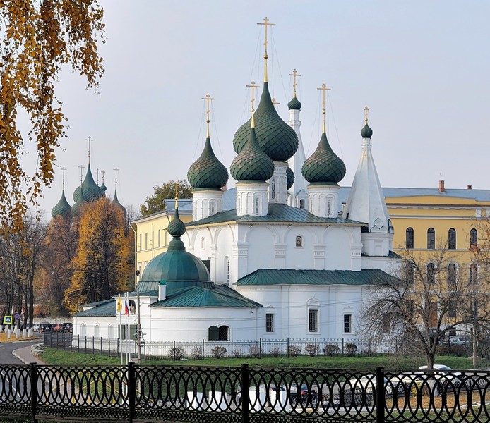 17 каменных сказов Ярославля и древнерусское узорочье