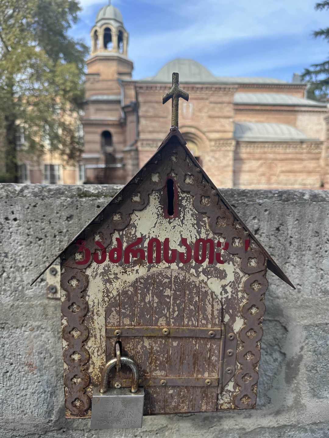 Понравилось все на 100%. Красивый маршрут, живые интересные рассказы, приятная красивая женщина Мария. Очень колоритная, вкусная